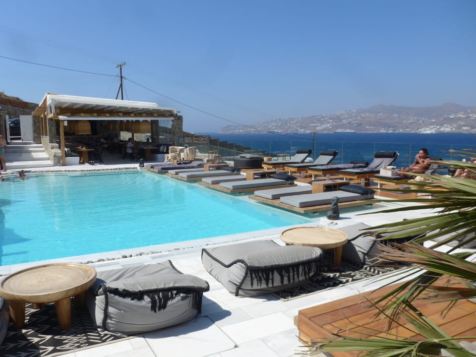 Pool Mykonos No5