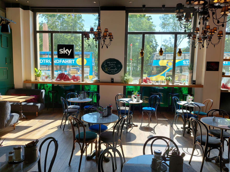 Lobby Vienna House Easy by Wyndham Leipzig