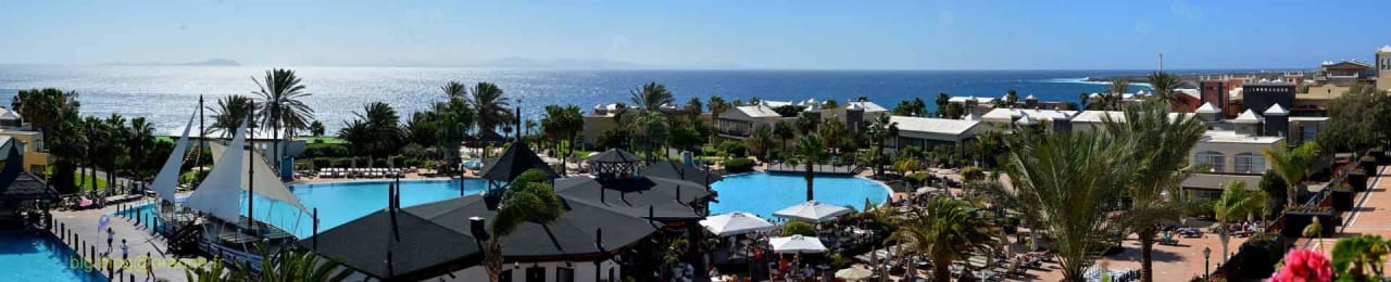 Vue de la terrasse du bar sur le jardin H10 Rubicón Horizons Collection