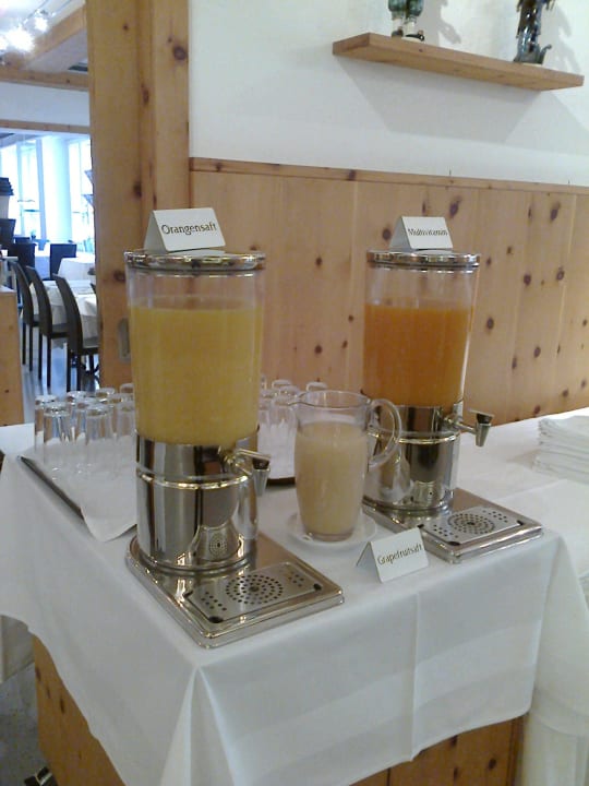Frühstücksbuffet Sorell Hotel Sonnental