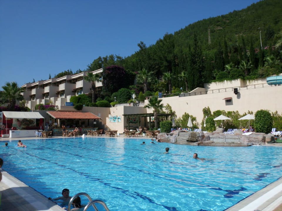Pool mit Poolbar Labranda Mares Marmaris