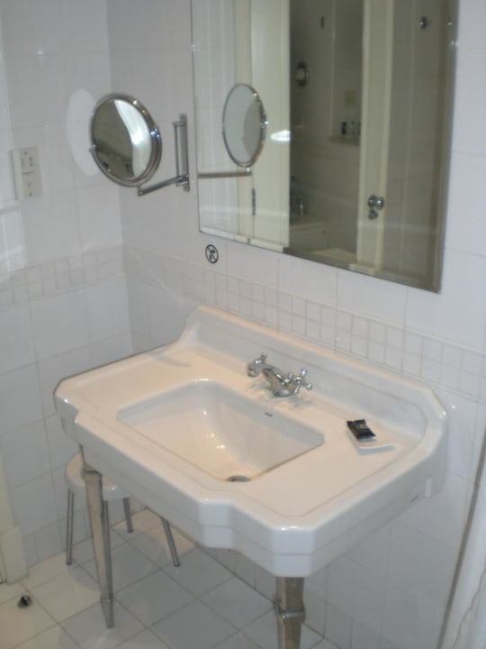 Bad The Phoenicia Malta