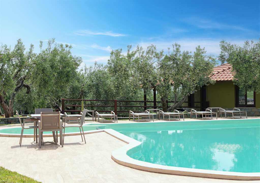 Pool SUNDAY RESORT Studios and Apartments