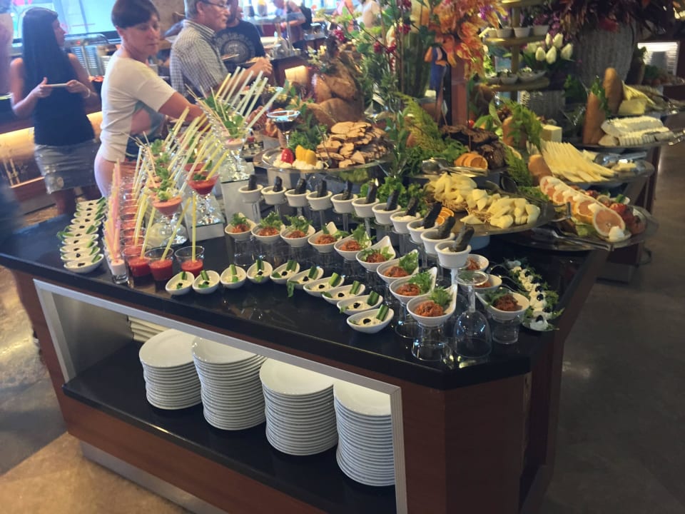 Buffet Venosa Beach Resort & Spa