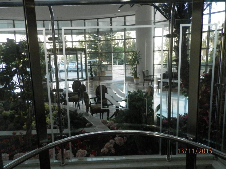 Лифт Saphir Resort & Spa