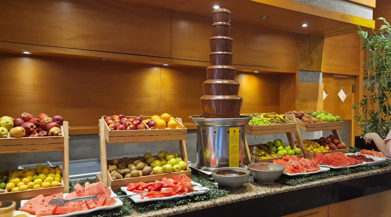 Gastro Adora Hotel & Resort