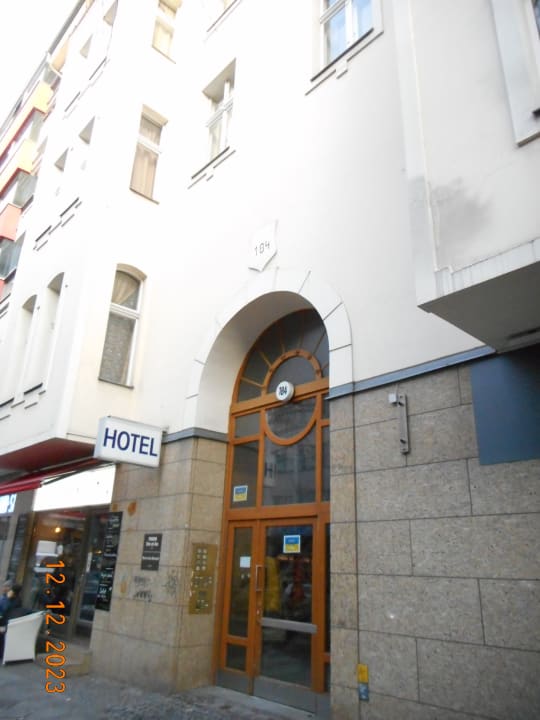 Außenansicht Hotel Pension Eden am Zoo