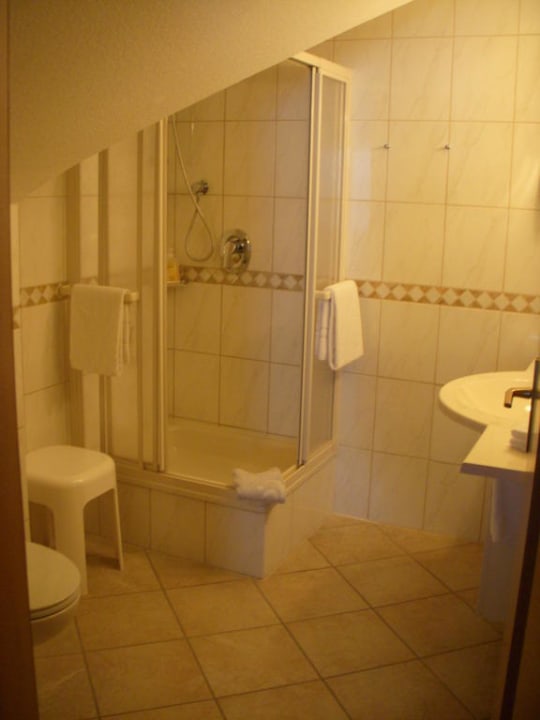 Großes, sauberes Bad Hotel Freund