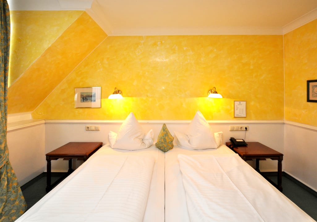 Zimmer Hotel Altmünchen by Blattl
