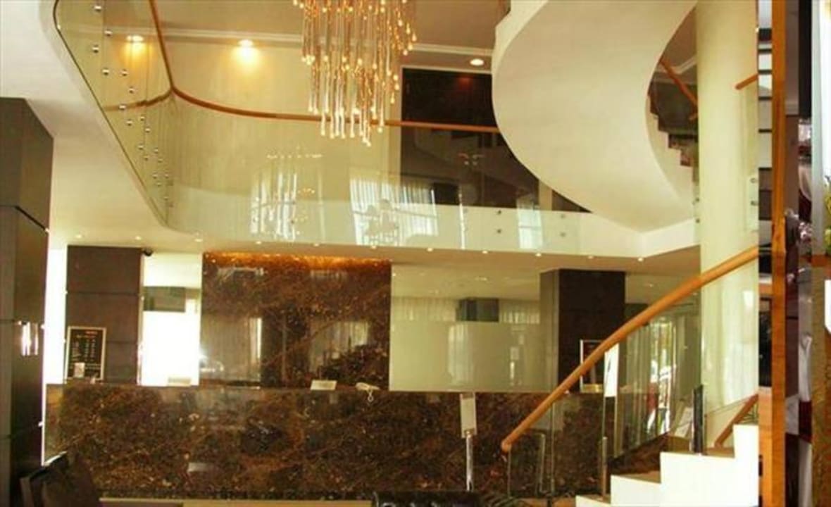 Rezeption Hotel Yafeya