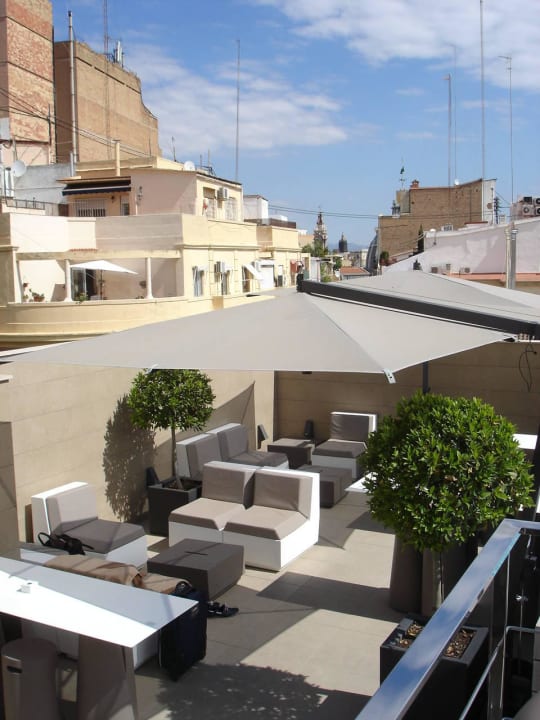 Die wundervolle Dachterrasse Vincci Mercat