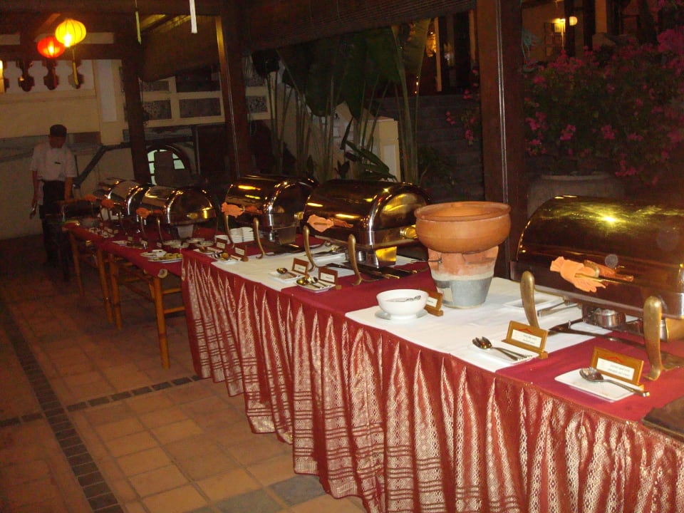 Buffet abends Victoria Hoi An Beach Resort & Spa