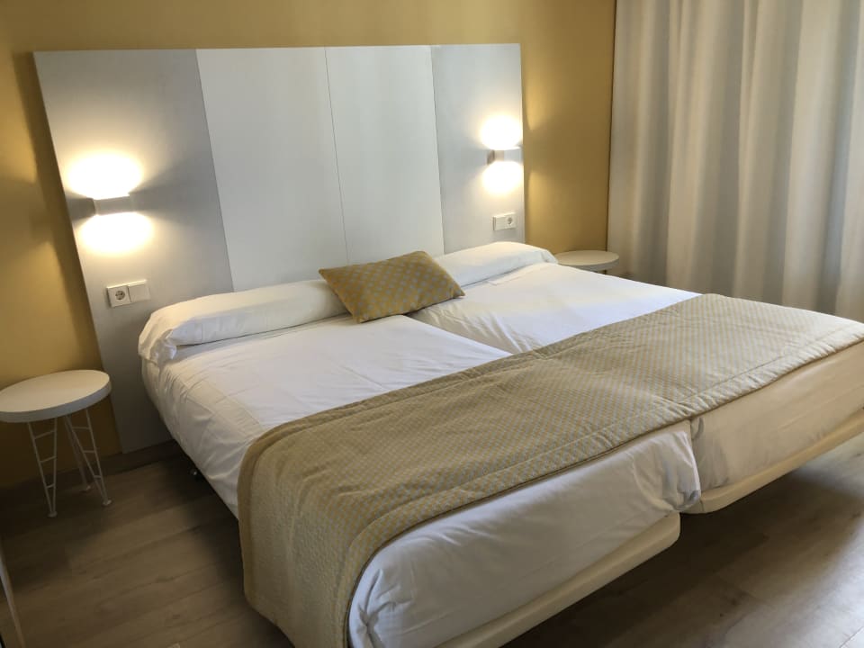 Zimmer Protur Vista Badia Aparthotel