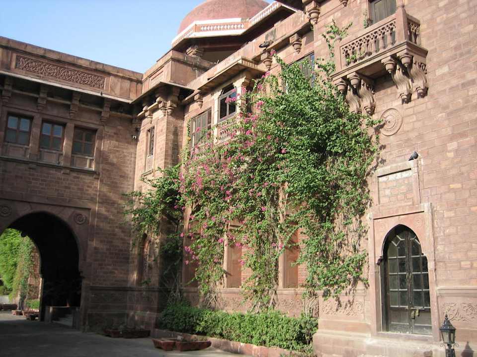 Blick von außen Hotel Ranbanka Palace