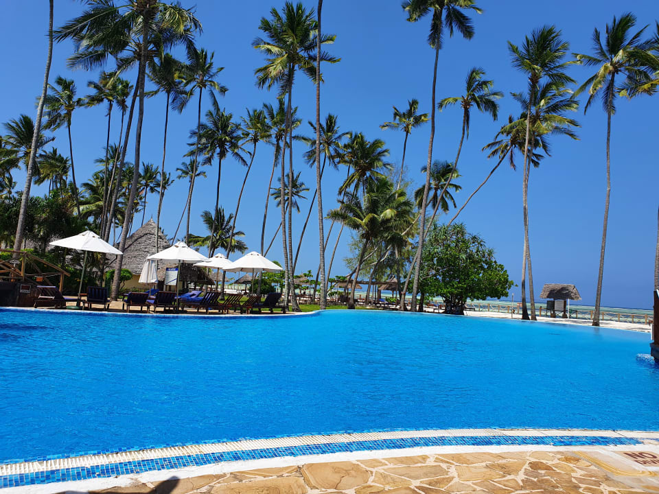 Pool Ocean Paradise Resort & Spa