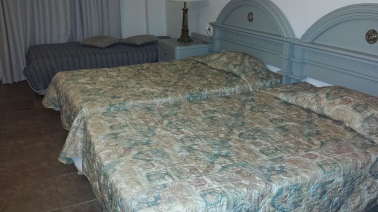 Dreibettzimmer statt Doppelzimmer bekommen Sandy Beach Resort