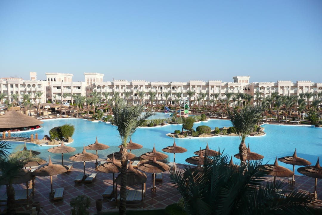 Weitläufige Poolanlage Pickalbatros Palace Resort