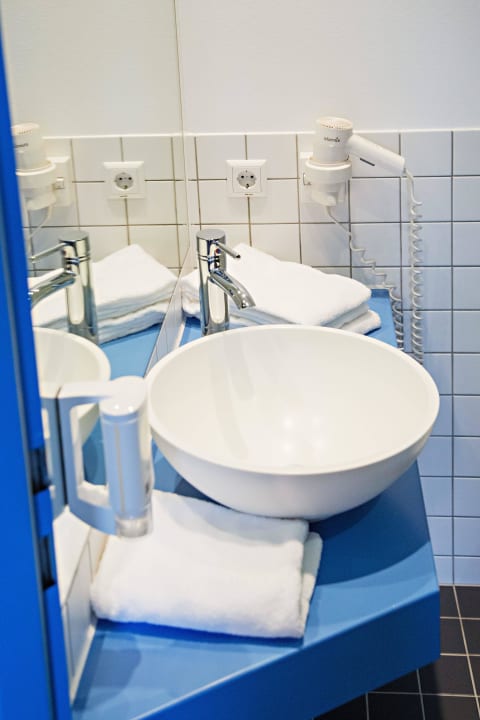 Bathroom SLEEEP HOTEL Ansfelden