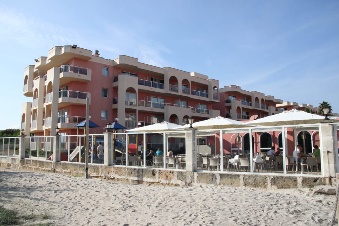 Blick vom Strand Restaurant und Haus A Mallorca Grupotel Alcudia Pins