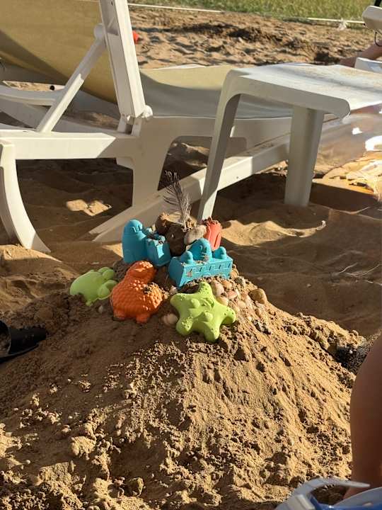 Strand Glamour Resort & Spa