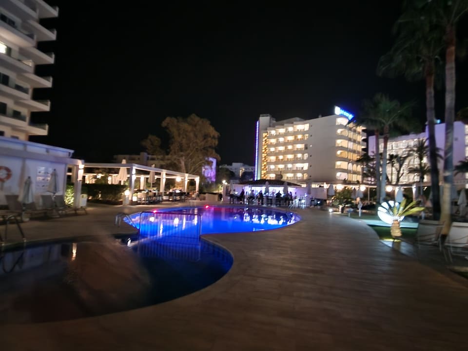 Pool BG Hotel Caballero