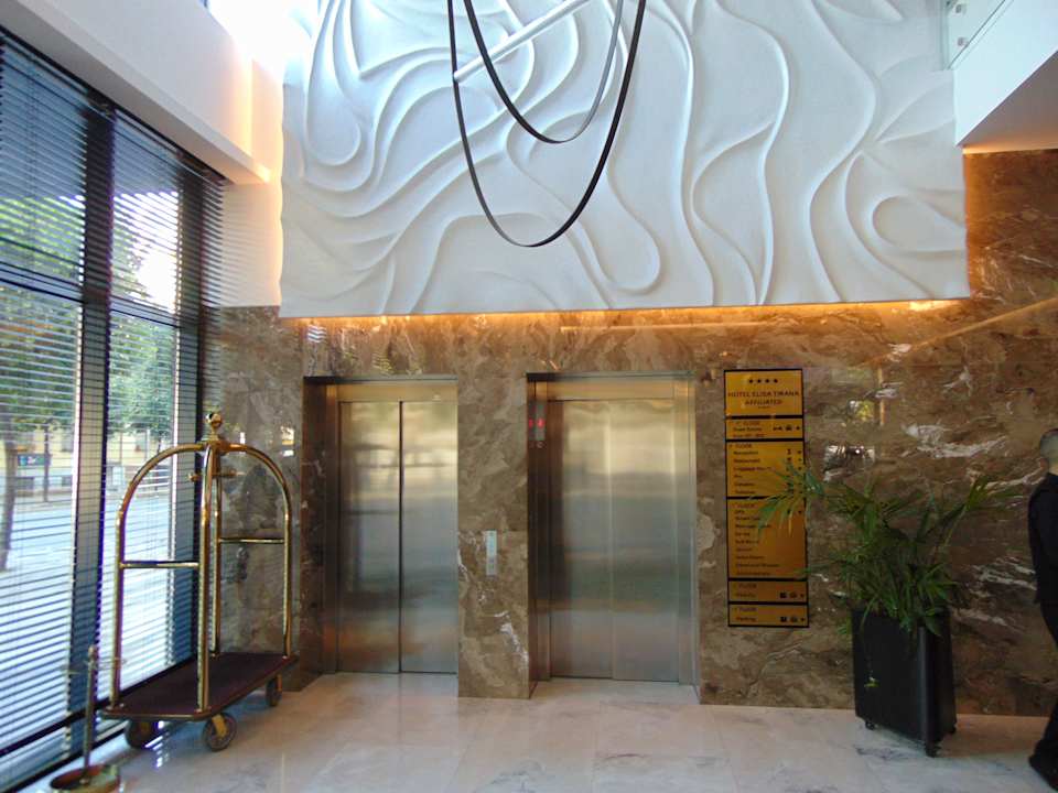 Lobby Hotel Elisa Tirana, Affiliated by Meliá