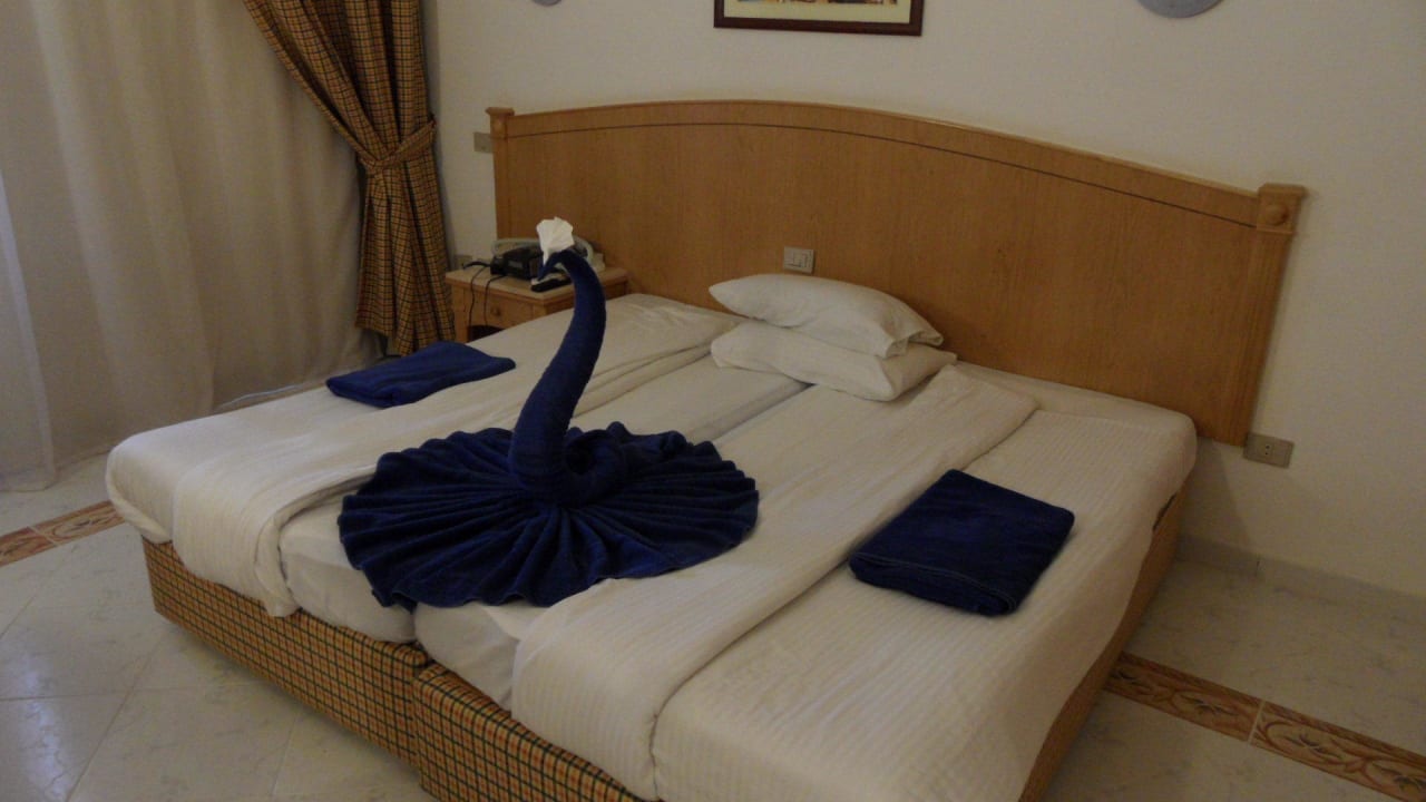 So schön wurde unser Zimmer gemacht Pickalbatros Alf Leila Wa Leila Resort - Neverland Hurghada