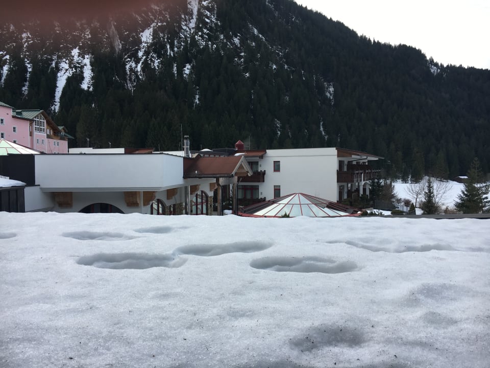 Blick auf das Bad Hotel Tyrol am Haldensee