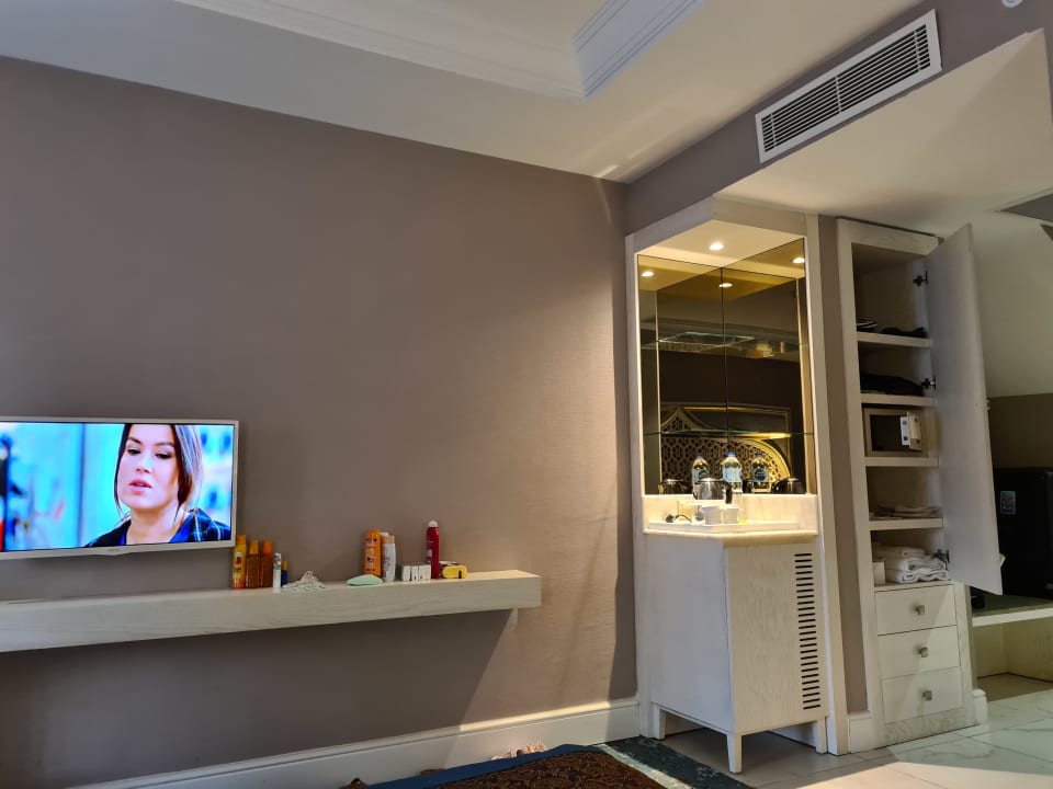 Zimmer Royal Taj Mahal Hotel