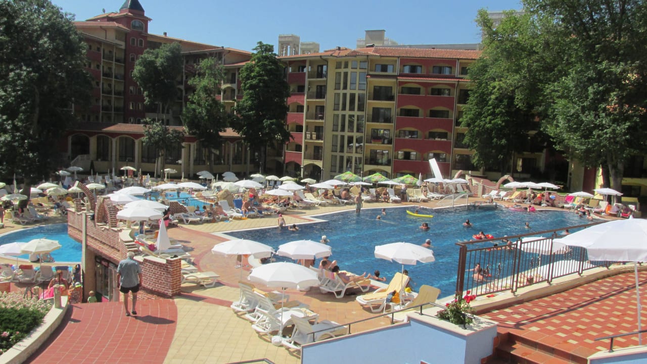 Der obere der beiden Pools GRIFID Aqua Club Bolero