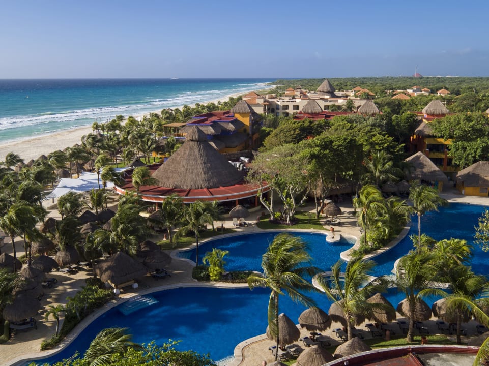 Pool Iberostar Waves Tucan