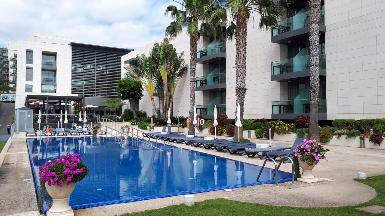 Pool Hotel Golden Residence