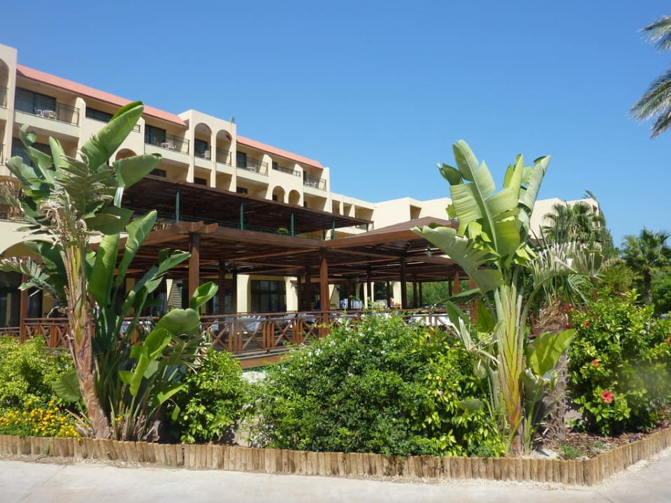 Budynek od strony ogrodu Atlantica Aegean Blue