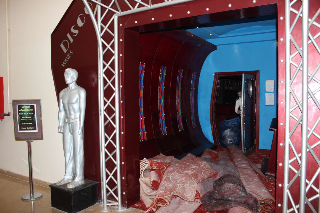 Disco Hotel Titanic Palace