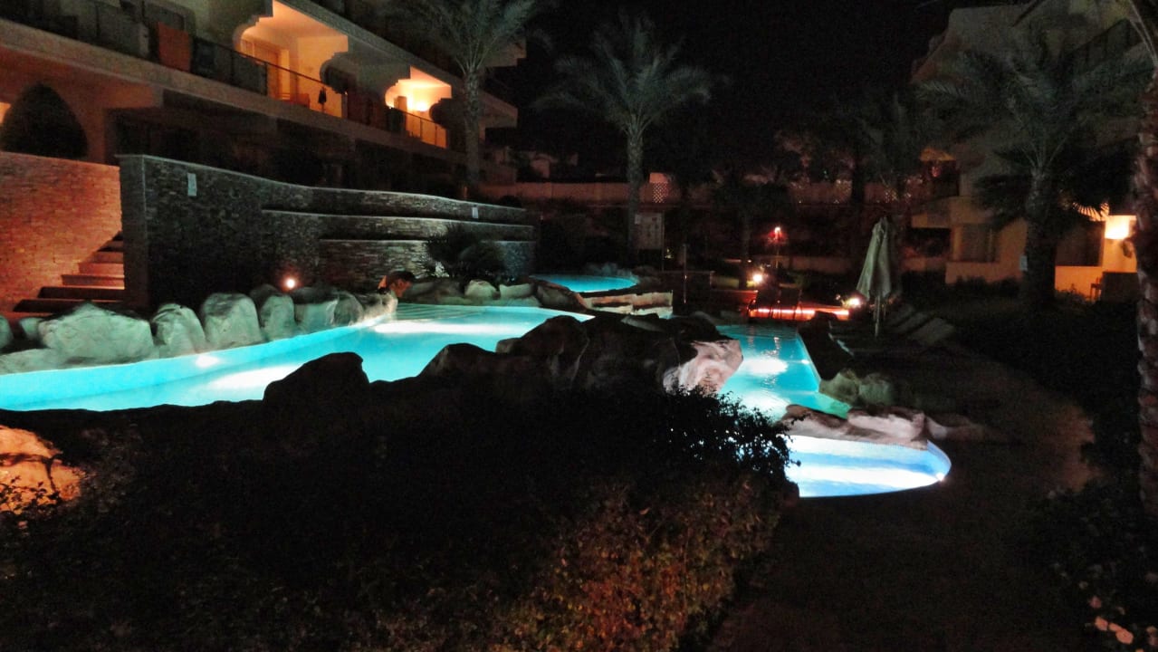 Pool am Abend Hotel Xperience Sea Breeze Resort