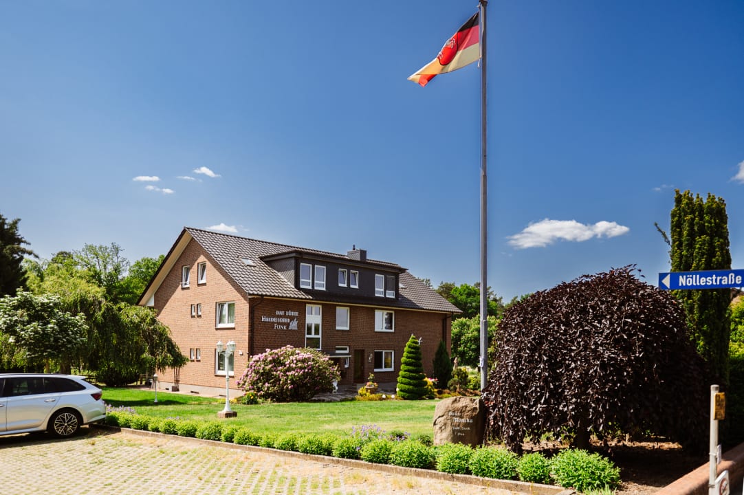 Außenansicht Dat lütte Heidehotel