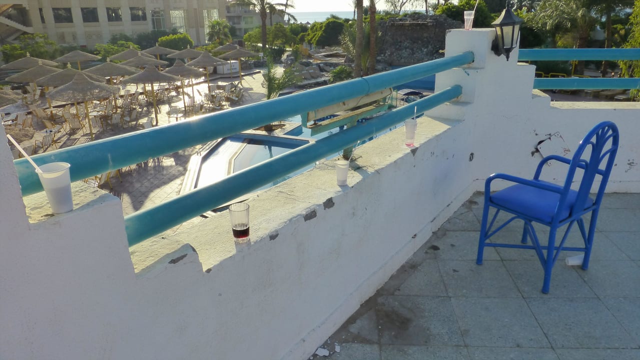 Dreck am Pool  Shams Safaga Resort