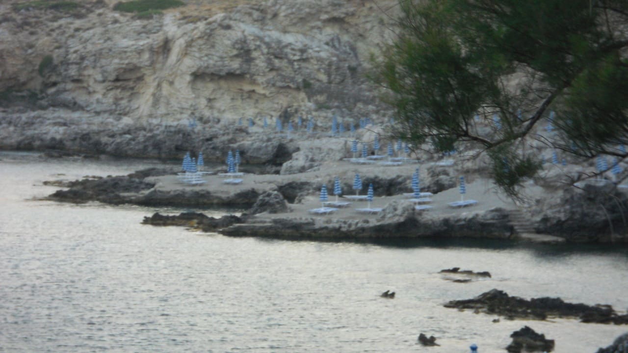 ...sehr idyllisch ruhig... Hotel Kalithea Horizon Royal