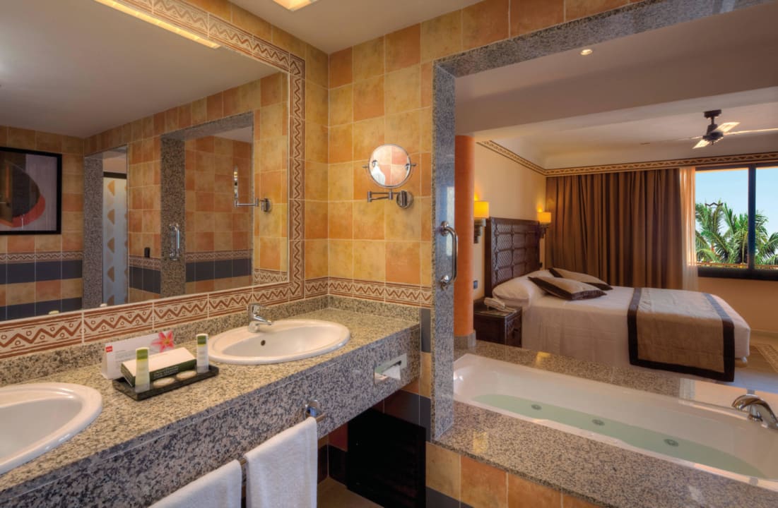 Classic Suite Hotel Riu Touareg