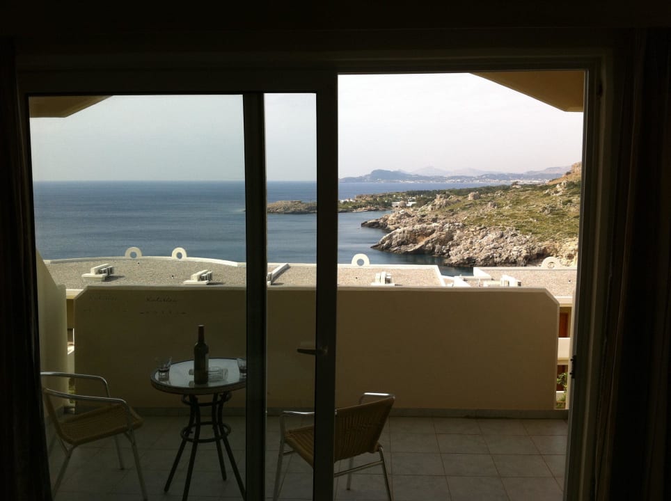 Ausblick aus dem Zimmer auf Küste  Richtung Süd Hotel Kalithea Mare Palace