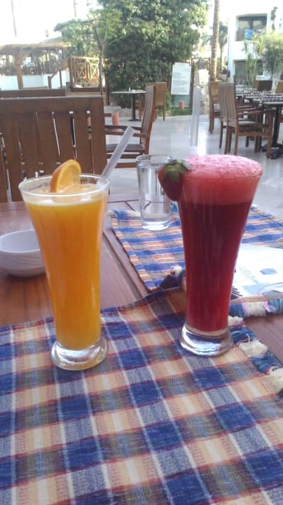 Orange und Erdbersaft Ghazala Gardens