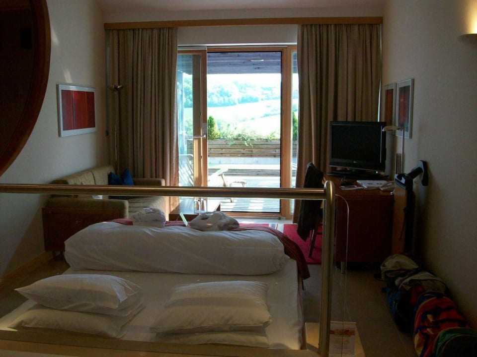 Blick auf die Terrasse Das Sonnreich Thermenhotel Loipersdorf