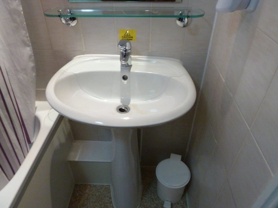 Doppelzimmer 12.Etage Bad Hotel Premier Inn London Hammersmith