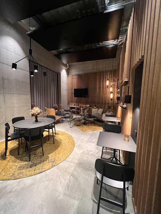 Lobby Zleep Hotel Zürich-Kloten