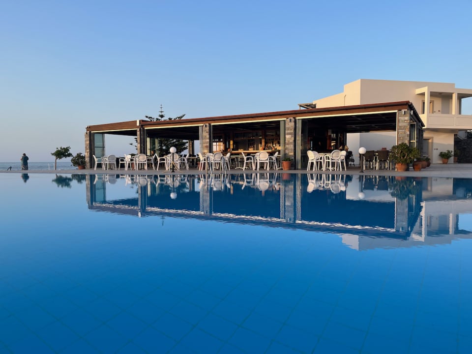 Pool Hotel Ariadne Beach