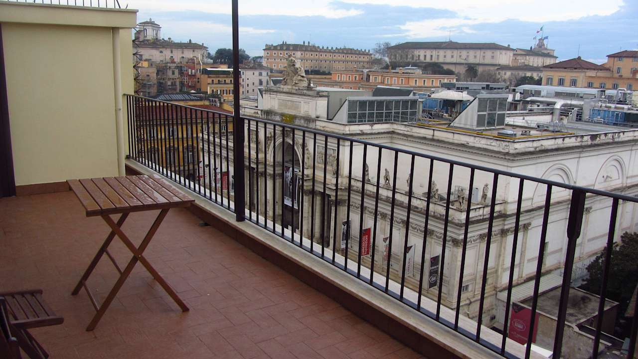 Балкон Hotel Esposizione