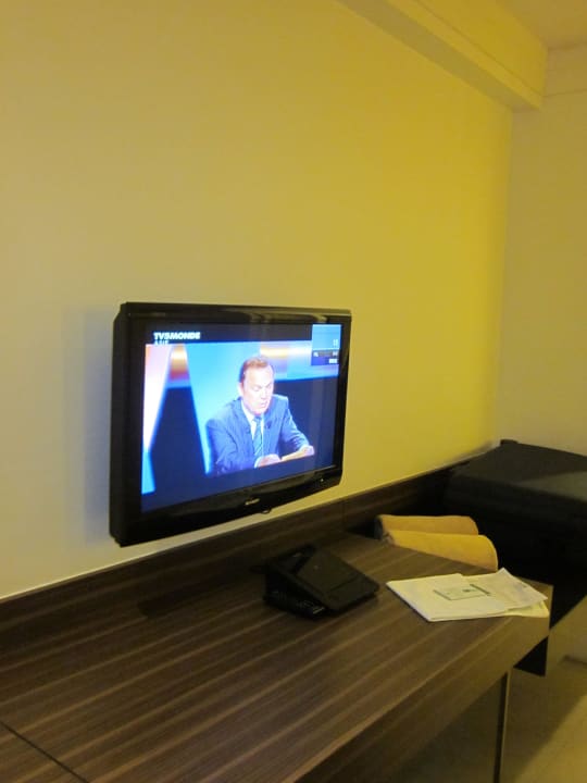 Flatscreen und DVD-Player Sawaddi Patong Resort