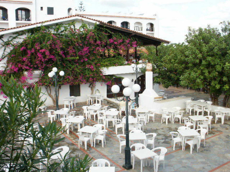 Ресторан и бар TUI SUNEO Chrissi Amoudia