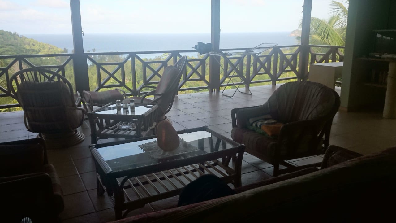 Riesige Wohnterrasse Hotel Anse Takamaka View