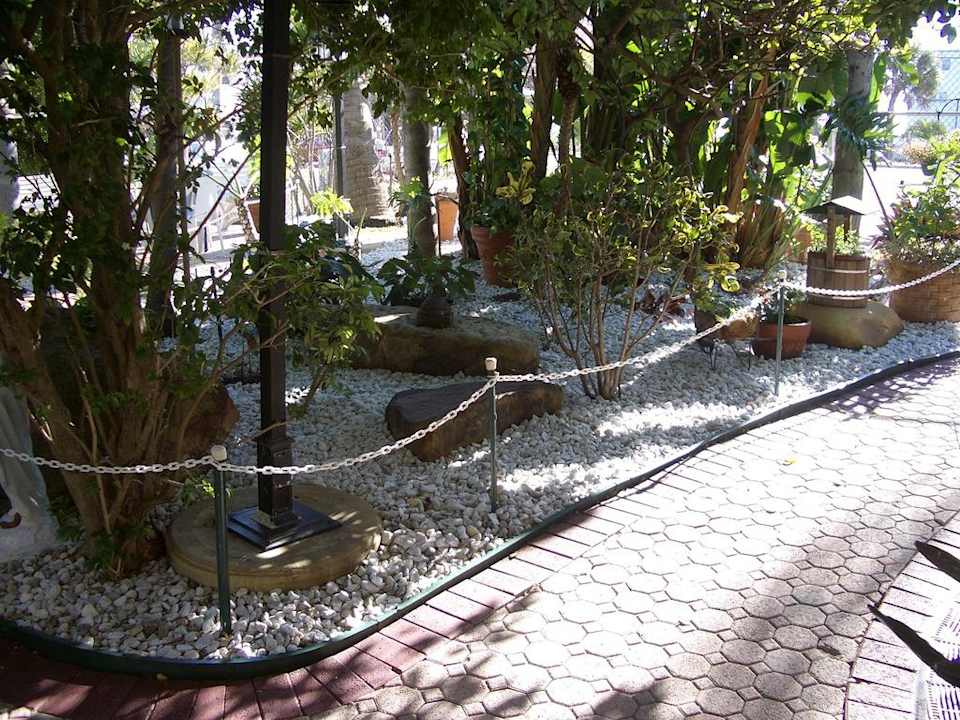 Gartenansicht Hotel Tropi Rock Resort